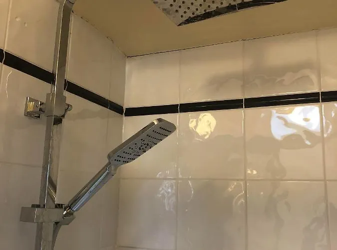 Railway Avenue Clifden