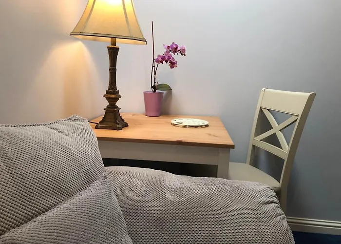 Railway Avenue Panzió *